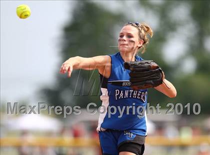 Thumbnail 3 in Hoosick Falls v. Gananda (NYSPHSAA Class C Semifinal) photogallery.