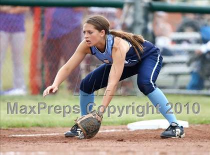 Thumbnail 3 in Hoosick Falls v. Gananda (NYSPHSAA Class C Semifinal) photogallery.