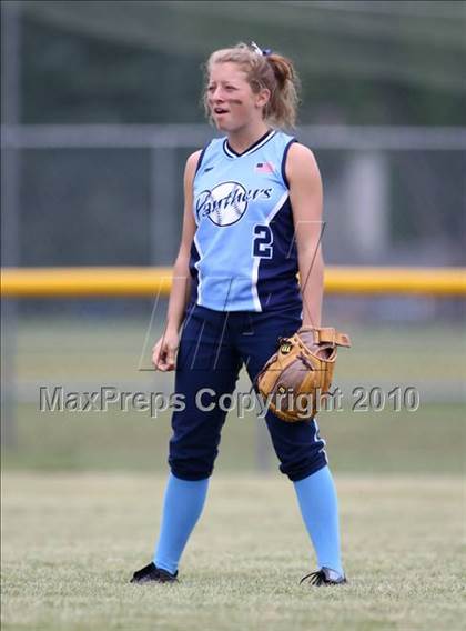 Thumbnail 3 in Hoosick Falls v. Gananda (NYSPHSAA Class C Semifinal) photogallery.