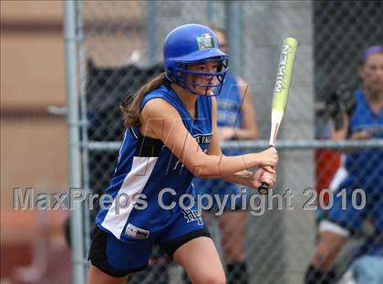 Thumbnail 2 in Hoosick Falls v. Gananda (NYSPHSAA Class C Semifinal) photogallery.