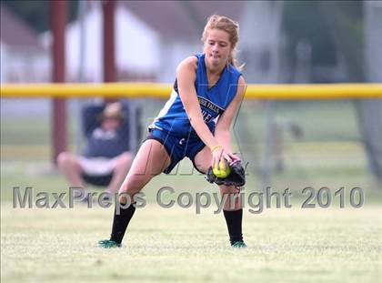Thumbnail 1 in Hoosick Falls v. Gananda (NYSPHSAA Class C Semifinal) photogallery.