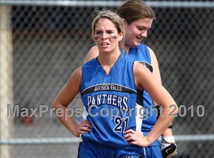 Thumbnail 1 in Hoosick Falls v. Gananda (NYSPHSAA Class C Semifinal) photogallery.
