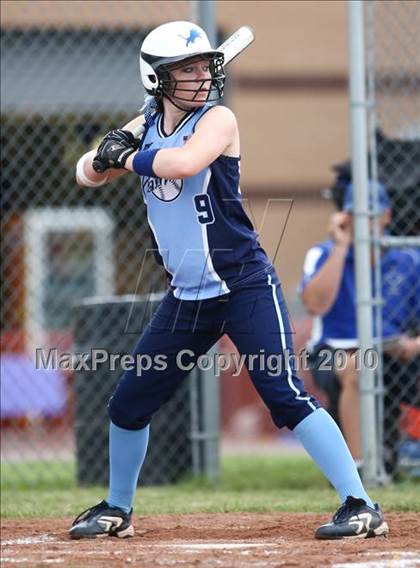 Thumbnail 2 in Hoosick Falls v. Gananda (NYSPHSAA Class C Semifinal) photogallery.