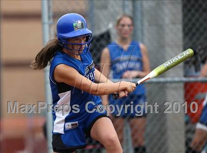 Thumbnail 1 in Hoosick Falls v. Gananda (NYSPHSAA Class C Semifinal) photogallery.