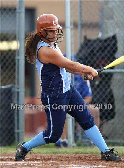 Thumbnail 2 in Hoosick Falls v. Gananda (NYSPHSAA Class C Semifinal) photogallery.