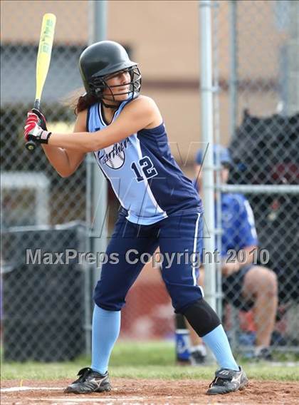 Thumbnail 2 in Hoosick Falls v. Gananda (NYSPHSAA Class C Semifinal) photogallery.