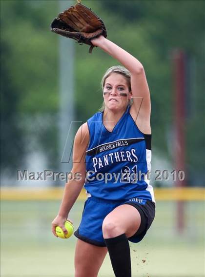 Thumbnail 2 in Hoosick Falls v. Gananda (NYSPHSAA Class C Semifinal) photogallery.