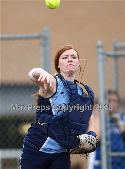 Thumbnail 3 in Hoosick Falls v. Gananda (NYSPHSAA Class C Semifinal) photogallery.