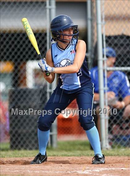 Thumbnail 1 in Hoosick Falls v. Gananda (NYSPHSAA Class C Semifinal) photogallery.