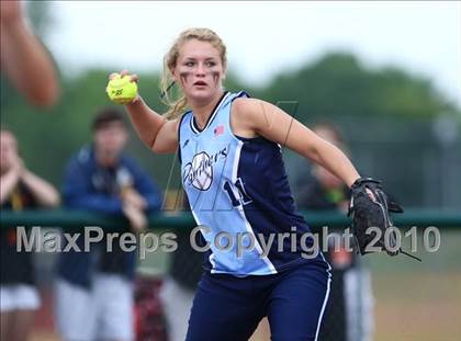 Thumbnail 2 in Hoosick Falls v. Gananda (NYSPHSAA Class C Semifinal) photogallery.