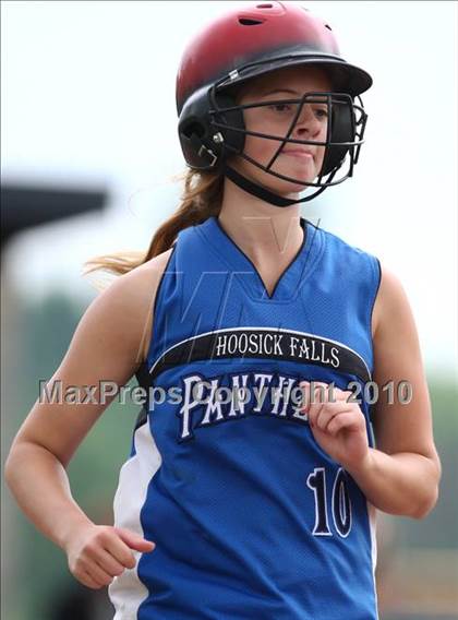 Thumbnail 3 in Hoosick Falls v. Gananda (NYSPHSAA Class C Semifinal) photogallery.