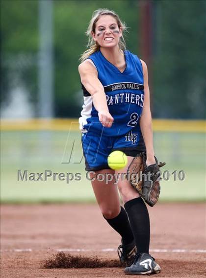 Thumbnail 1 in Hoosick Falls v. Gananda (NYSPHSAA Class C Semifinal) photogallery.