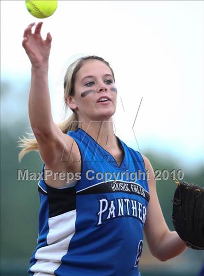 Thumbnail 2 in Hoosick Falls v. Gananda (NYSPHSAA Class C Semifinal) photogallery.
