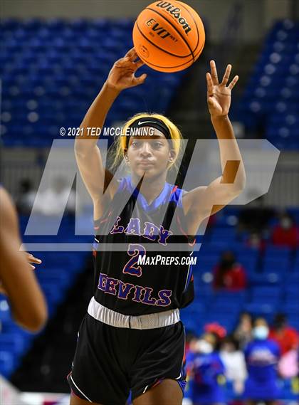 Thumbnail 2 in Jonesboro vs. West Memphis (AAA 5A Final) photogallery.