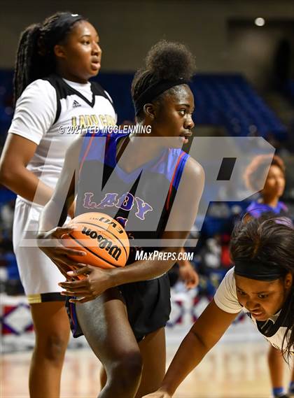 Thumbnail 1 in Jonesboro vs. West Memphis (AAA 5A Final) photogallery.