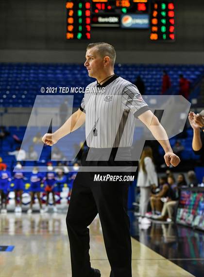Thumbnail 2 in Jonesboro vs. West Memphis (AAA 5A Final) photogallery.