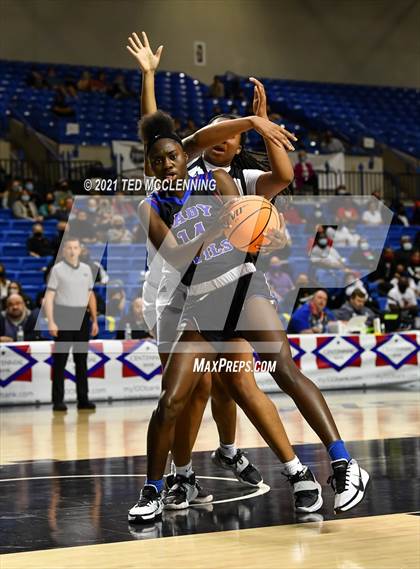Thumbnail 2 in Jonesboro vs. West Memphis (AAA 5A Final) photogallery.
