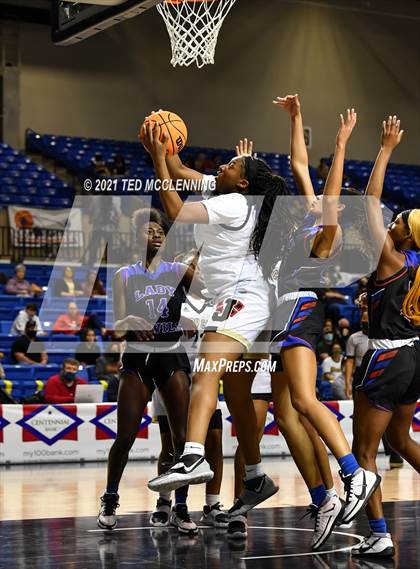 Thumbnail 3 in Jonesboro vs. West Memphis (AAA 5A Final) photogallery.