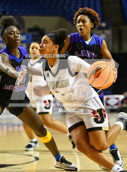 Thumbnail 1 in Jonesboro vs. West Memphis (AAA 5A Final) photogallery.