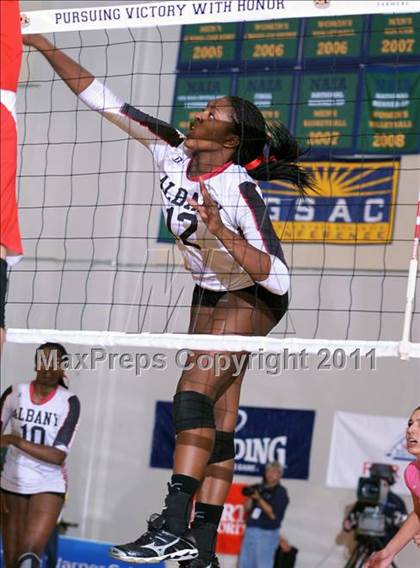 Thumbnail 3 in Albany vs. Cathedral Catholic (CIF State D3 Final) photogallery.