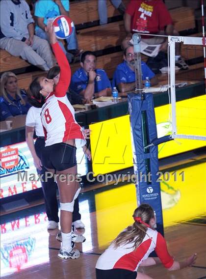 Thumbnail 3 in Albany vs. Cathedral Catholic (CIF State D3 Final) photogallery.