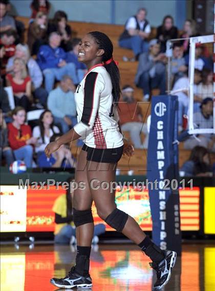 Thumbnail 3 in Albany vs. Cathedral Catholic (CIF State D3 Final) photogallery.