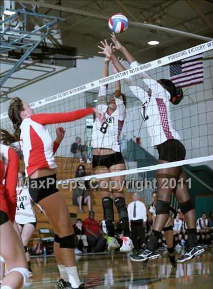 Thumbnail 3 in Albany vs. Cathedral Catholic (CIF State D3 Final) photogallery.