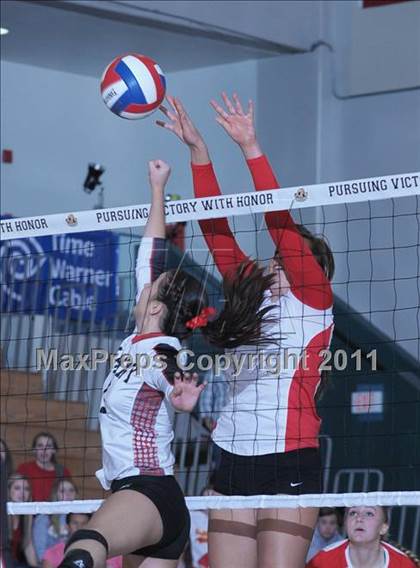 Thumbnail 2 in Albany vs. Cathedral Catholic (CIF State D3 Final) photogallery.