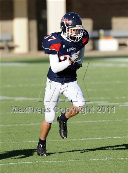 Thumbnail 3 in Ryan vs. Rider (4A Division 1 Region 1 Quarterfinals) photogallery.