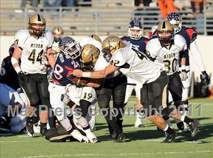 Thumbnail 2 in Ryan vs. Rider (4A Division 1 Region 1 Quarterfinals) photogallery.