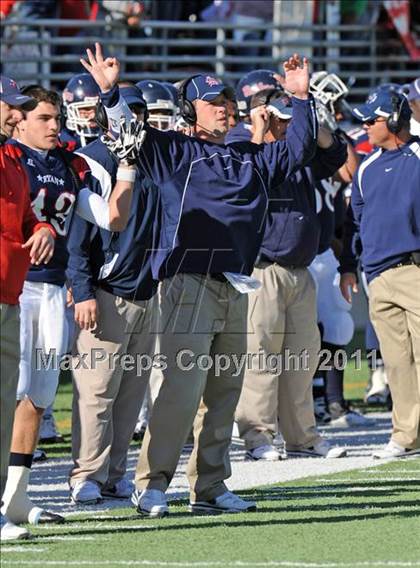 Thumbnail 2 in Ryan vs. Rider (4A Division 1 Region 1 Quarterfinals) photogallery.