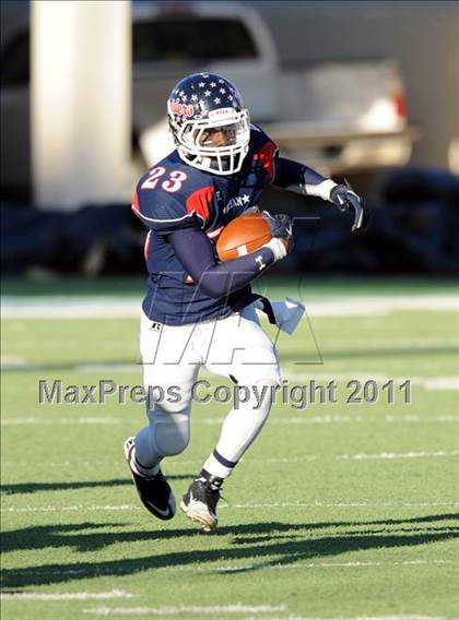 Thumbnail 2 in Ryan vs. Rider (4A Division 1 Region 1 Quarterfinals) photogallery.