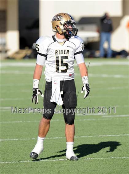 Thumbnail 3 in Ryan vs. Rider (4A Division 1 Region 1 Quarterfinals) photogallery.