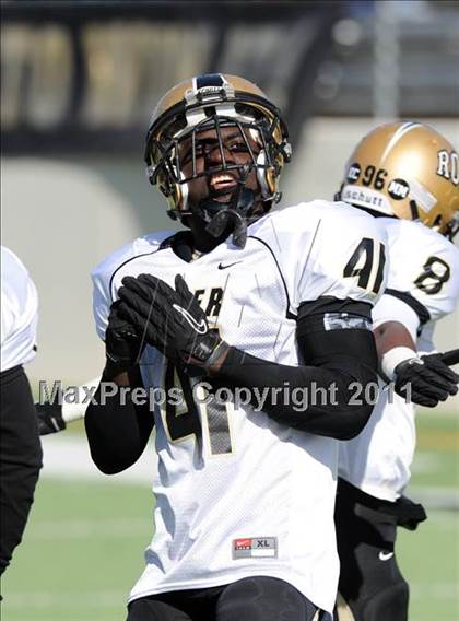 Thumbnail 3 in Ryan vs. Rider (4A Division 1 Region 1 Quarterfinals) photogallery.