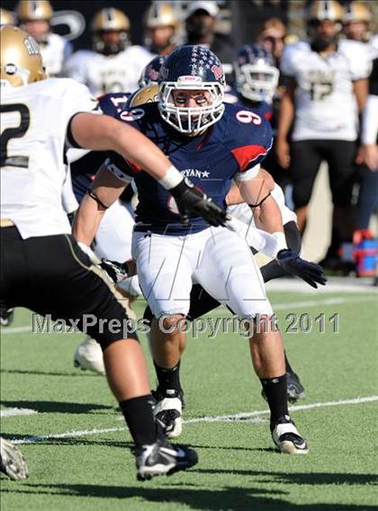 Thumbnail 2 in Ryan vs. Rider (4A Division 1 Region 1 Quarterfinals) photogallery.