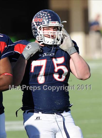 Thumbnail 3 in Ryan vs. Rider (4A Division 1 Region 1 Quarterfinals) photogallery.