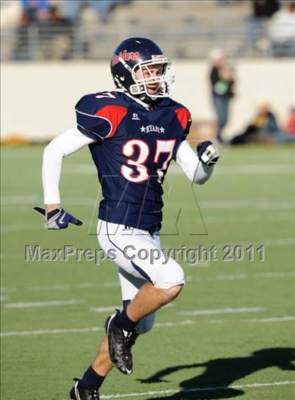 Thumbnail 3 in Ryan vs. Rider (4A Division 1 Region 1 Quarterfinals) photogallery.