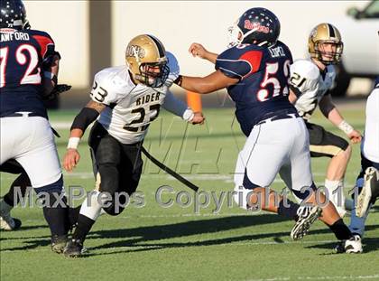 Thumbnail 3 in Ryan vs. Rider (4A Division 1 Region 1 Quarterfinals) photogallery.