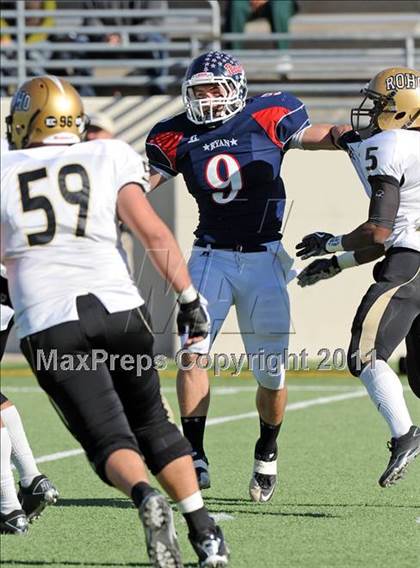 Thumbnail 2 in Ryan vs. Rider (4A Division 1 Region 1 Quarterfinals) photogallery.