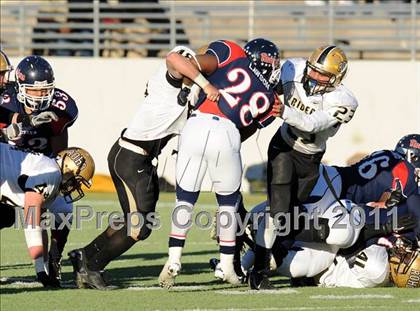 Thumbnail 2 in Ryan vs. Rider (4A Division 1 Region 1 Quarterfinals) photogallery.