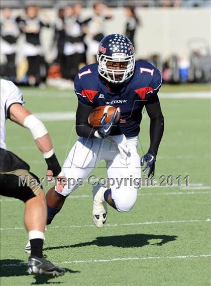 Thumbnail 2 in Ryan vs. Rider (4A Division 1 Region 1 Quarterfinals) photogallery.