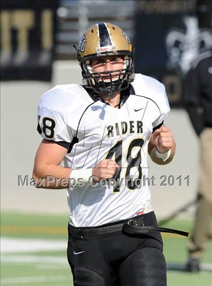Thumbnail 3 in Ryan vs. Rider (4A Division 1 Region 1 Quarterfinals) photogallery.