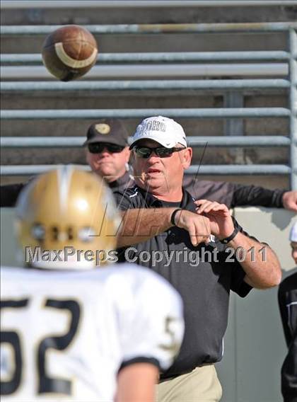 Thumbnail 3 in Ryan vs. Rider (4A Division 1 Region 1 Quarterfinals) photogallery.