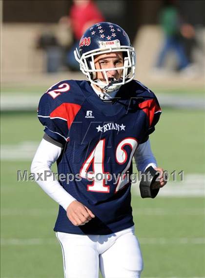 Thumbnail 2 in Ryan vs. Rider (4A Division 1 Region 1 Quarterfinals) photogallery.