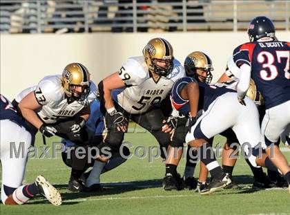 Thumbnail 2 in Ryan vs. Rider (4A Division 1 Region 1 Quarterfinals) photogallery.