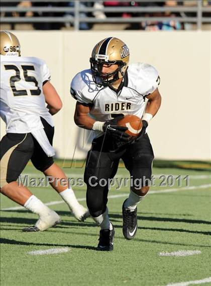 Thumbnail 2 in Ryan vs. Rider (4A Division 1 Region 1 Quarterfinals) photogallery.