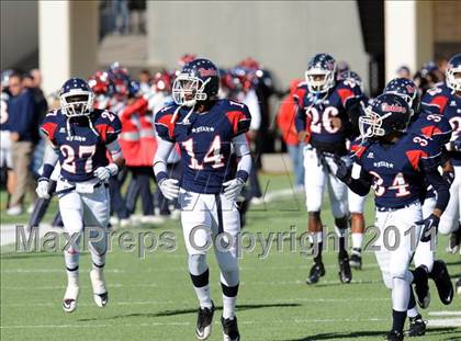 Thumbnail 3 in Ryan vs. Rider (4A Division 1 Region 1 Quarterfinals) photogallery.