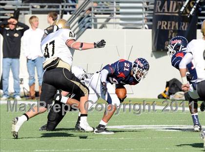 Thumbnail 3 in Ryan vs. Rider (4A Division 1 Region 1 Quarterfinals) photogallery.