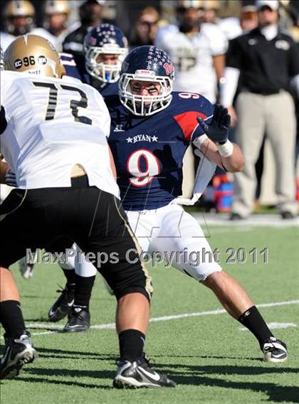 Thumbnail 3 in Ryan vs. Rider (4A Division 1 Region 1 Quarterfinals) photogallery.