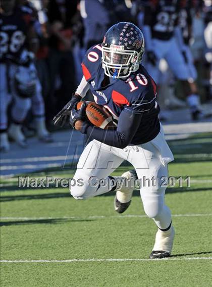 Thumbnail 2 in Ryan vs. Rider (4A Division 1 Region 1 Quarterfinals) photogallery.